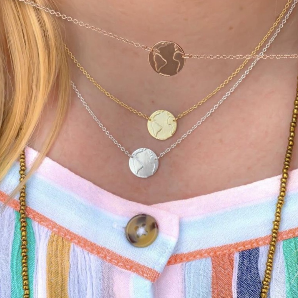*** ROSE GOLD*** TRAVEL THE WORLD NECKLACE